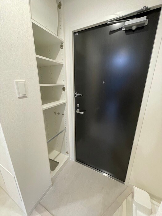 物件内観写真15　(玄関)