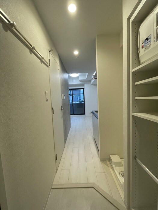 物件内観写真17　(廊下)