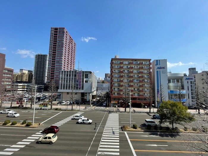 物件内観写真18　(室内からの展望)