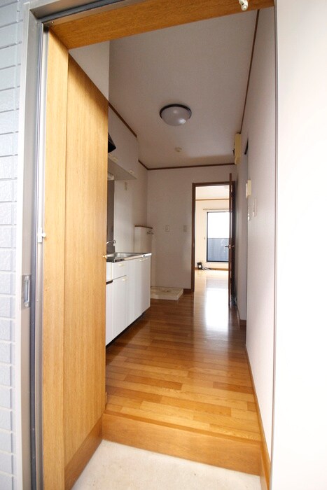 物件内観写真19　(廊下)