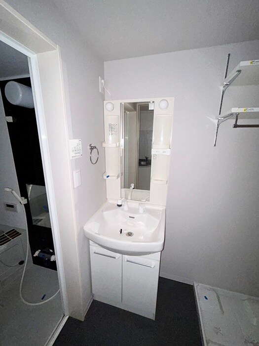 物件内観写真13　(洗面)