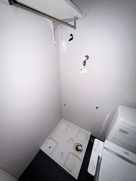 物件内観写真15　(洗濯機置場)