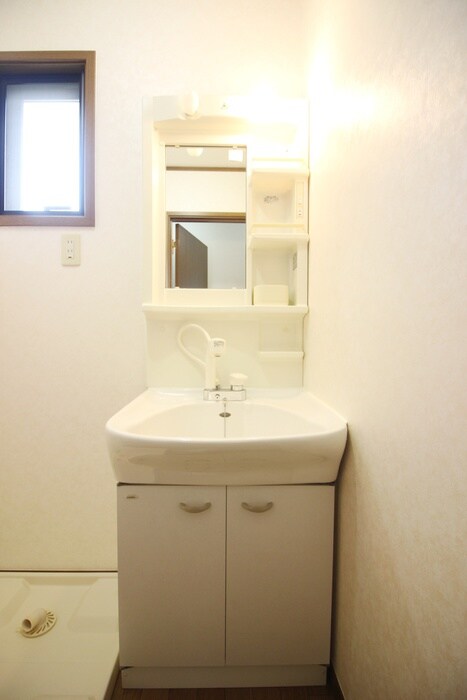 物件内観写真11　(洗面)