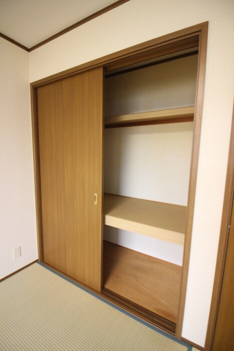 物件内観写真16　(収納)