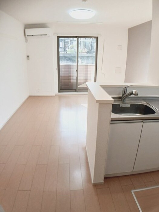 物件内観写真5　(居室)