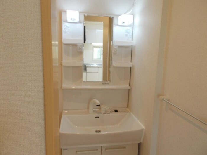 物件内観写真7　(洗面)