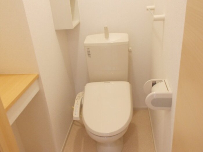 物件内観写真8　(トイレ)