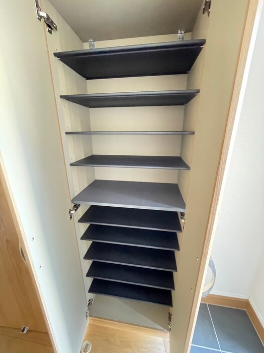 物件内観写真14　(靴箱)