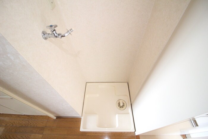 物件内観写真18　(洗濯機置場)