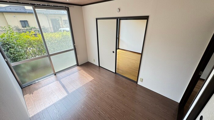 物件内観写真9　(居室)