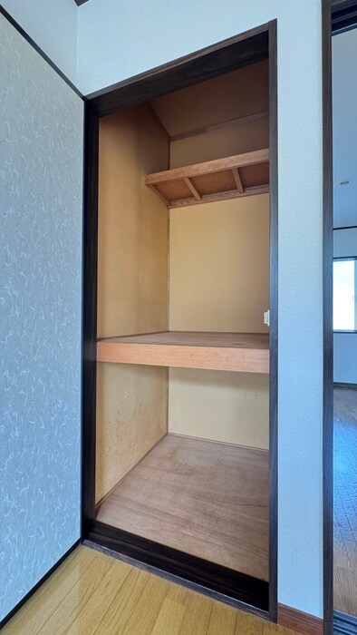 物件内観写真18　(収納)