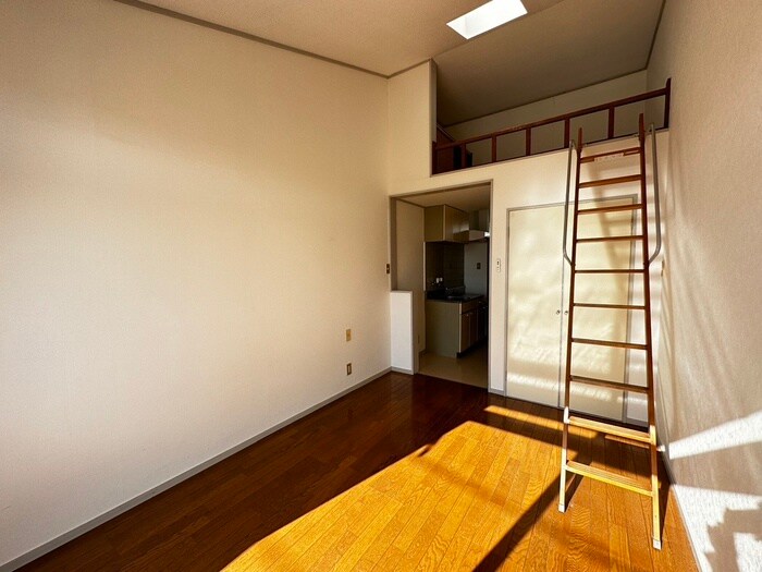 物件内観写真8　(居室)