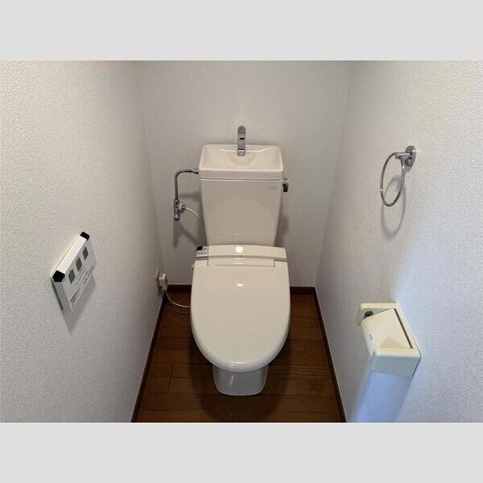 物件内観写真12　(トイレ)