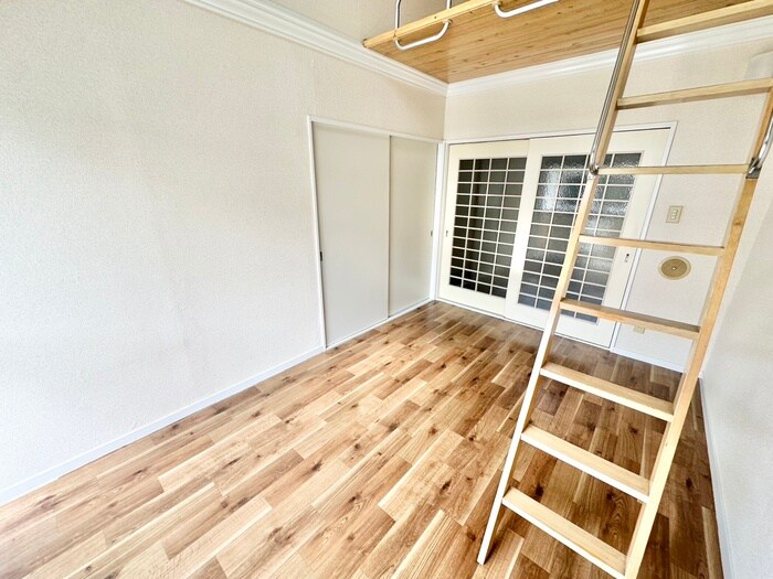 物件内観写真8　(居室)