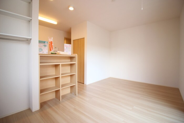 物件内観写真14　(居室)