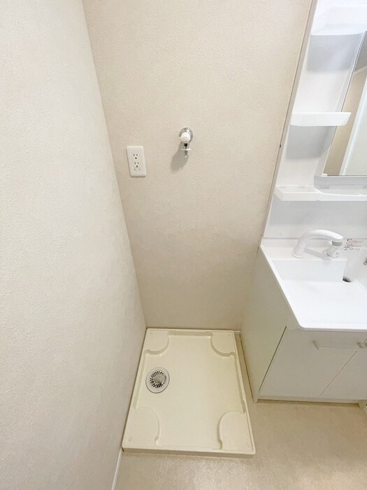 物件内観写真13　(洗濯機置場)