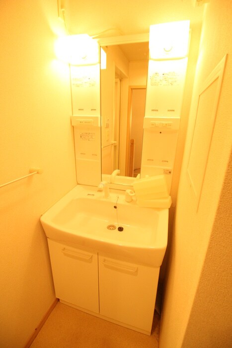 物件内観写真13　(洗面)