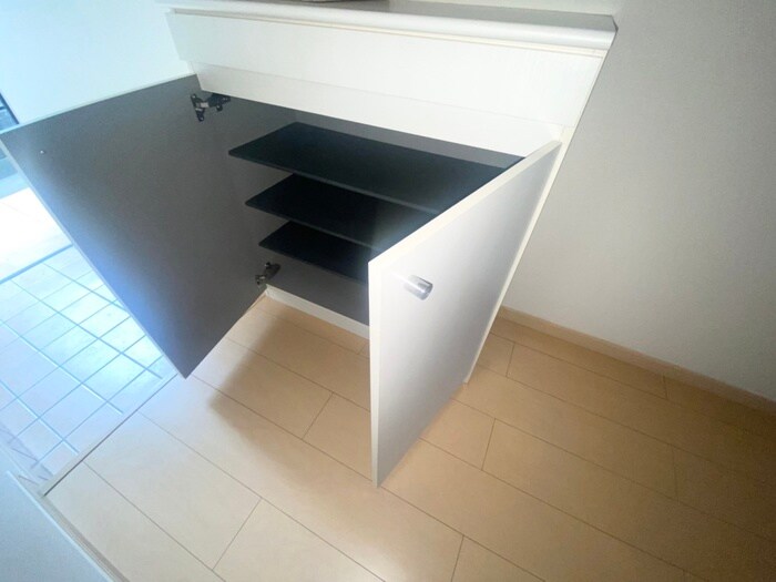 物件内観写真13　(靴箱)