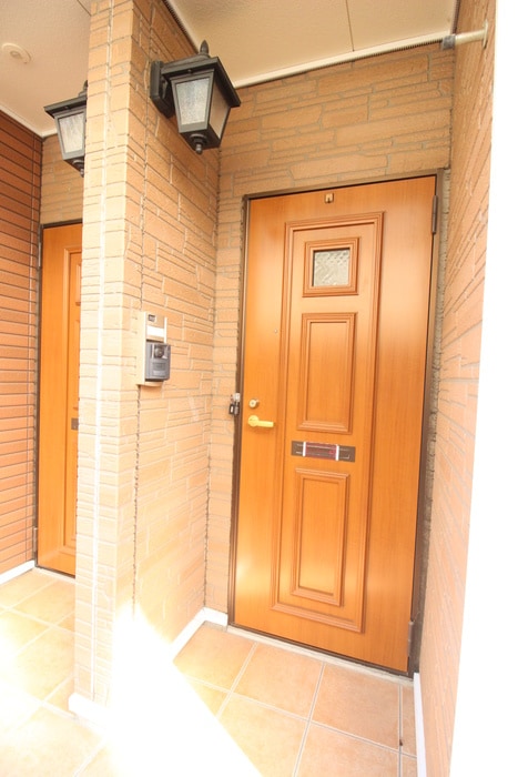 物件内観写真16　(玄関)