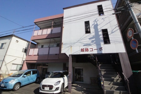 越路コーポ外観写真