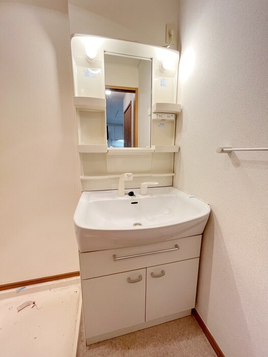 物件内観写真12　(洗面)