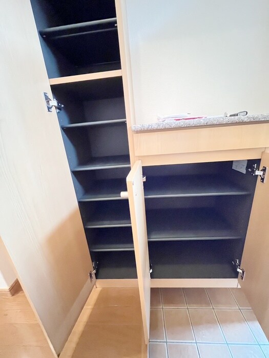 物件内観写真16　(靴箱)