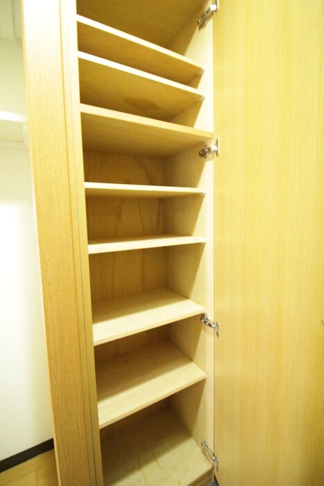 物件内観写真18　(靴箱)
