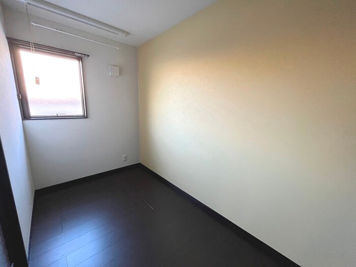 物件内観写真10　(居室)