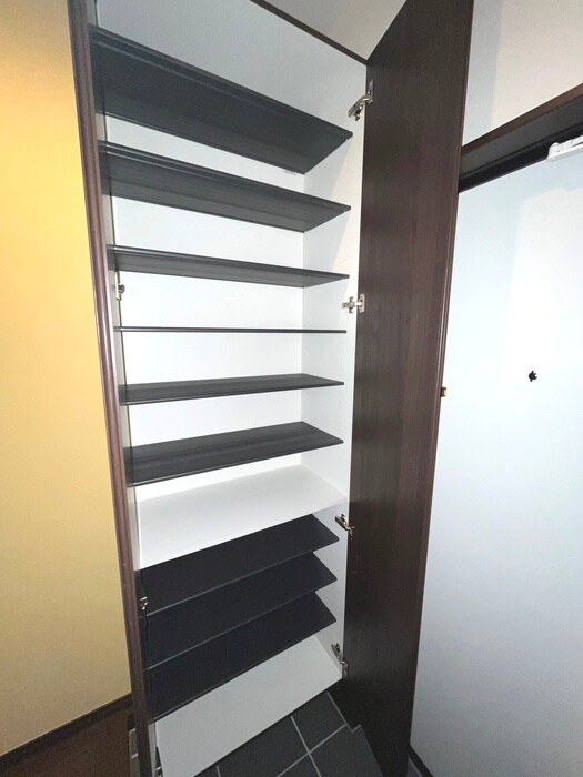 物件内観写真20　(靴箱)