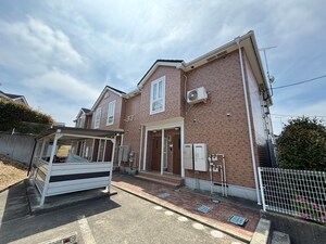 グランデパインヒルズB外観写真