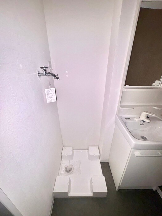 物件内観写真11　(洗濯機置場)