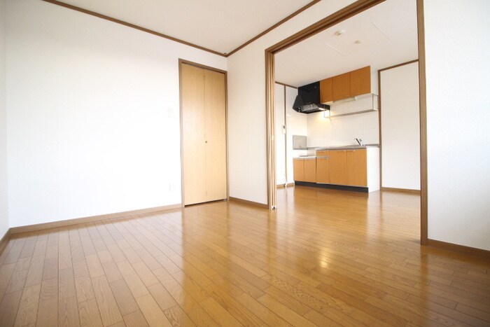 物件内観写真9　(居室)