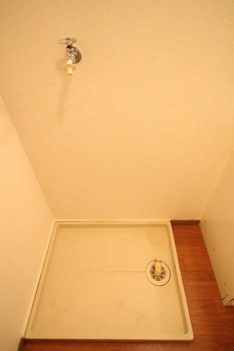 物件内観写真17　(洗濯機置場)