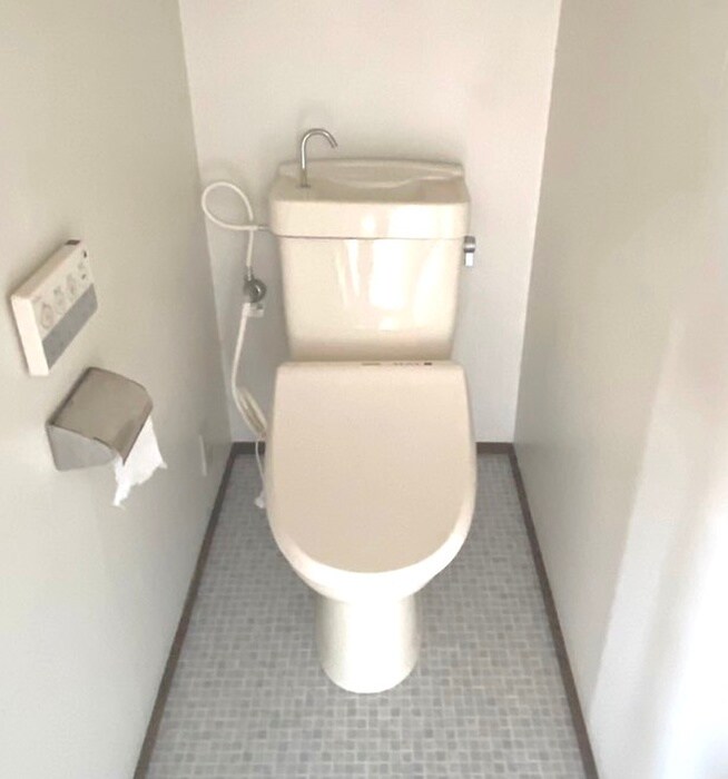 物件内観写真11　(トイレ)