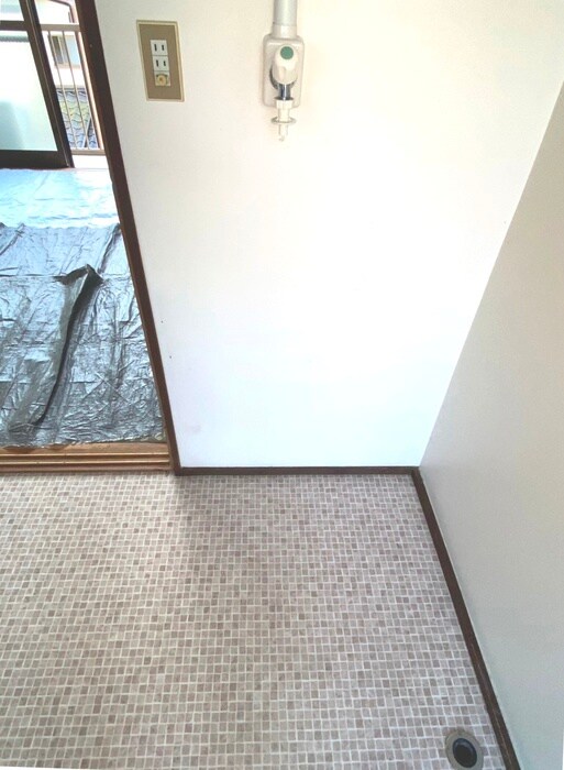 物件内観写真12　(洗濯機置場)