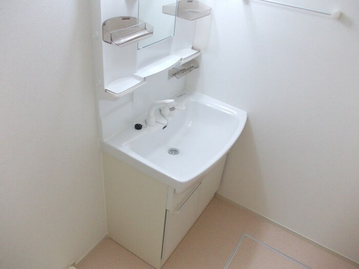 物件内観写真8　(洗面)