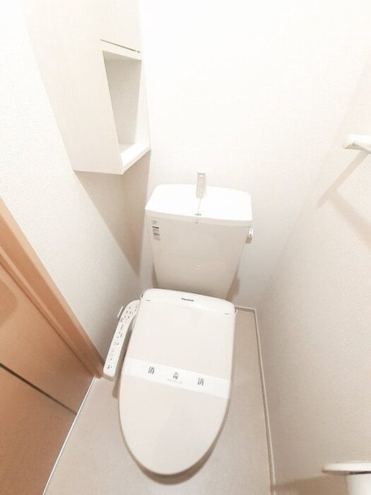 物件内観写真8　(トイレ)