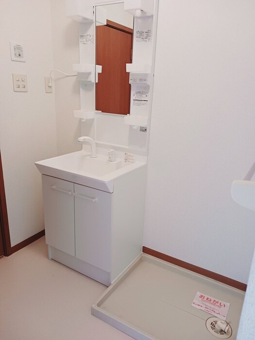 物件内観写真10　(洗面)