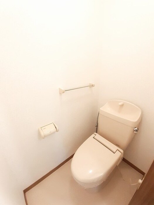 物件内観写真11　(トイレ)