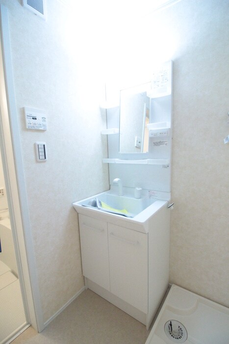 物件内観写真11　(洗面)