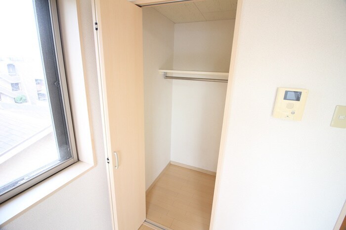 物件内観写真14　(収納)
