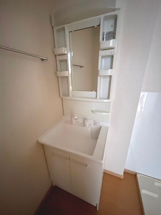 物件内観写真12　(洗面)