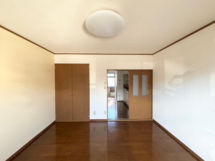 物件内観写真7　(居室)