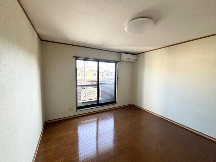 物件内観写真8　(居室)