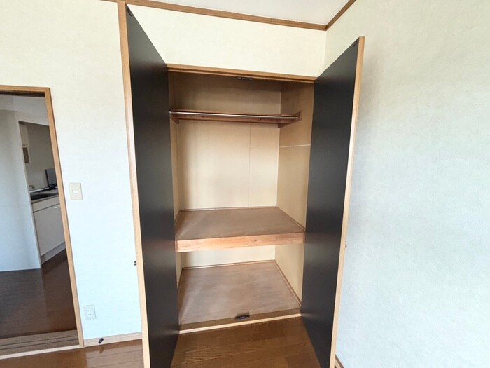 物件内観写真15　(収納)