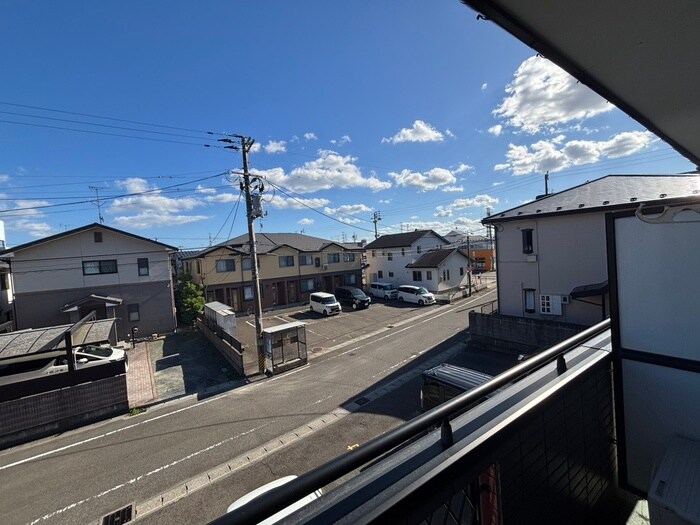 物件内観写真17　(室内からの展望)