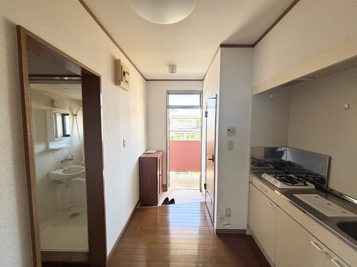 物件内観写真17　(玄関)