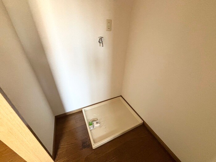 物件内観写真19　(洗濯機置場)