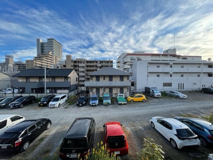 物件内観写真21　(室内からの展望)