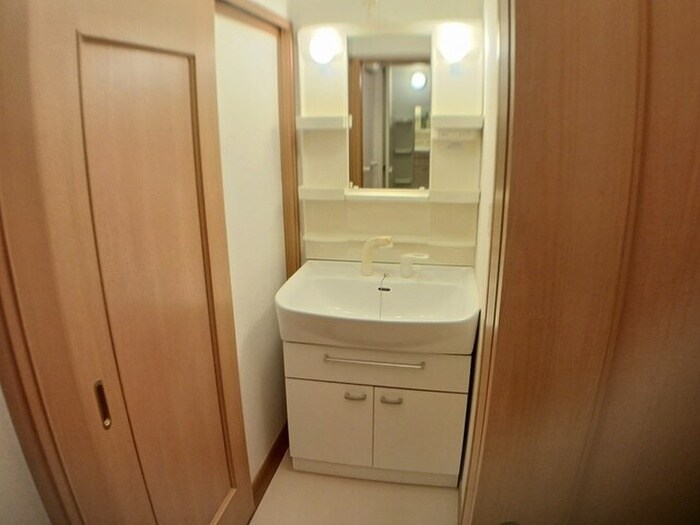 物件内観写真12　(洗面)